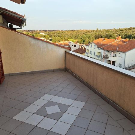 Helena Appartement Pula Buitenkant foto