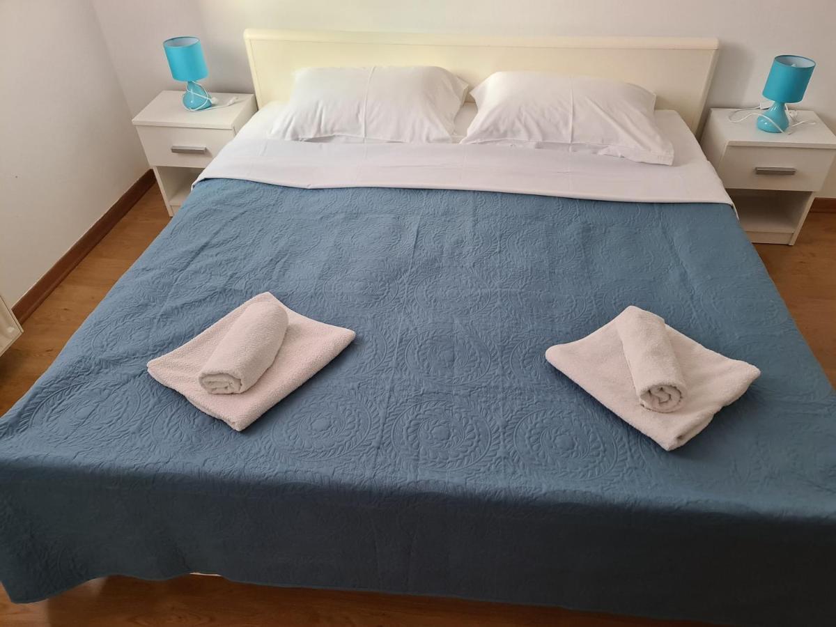 Helena Appartement Pula Buitenkant foto